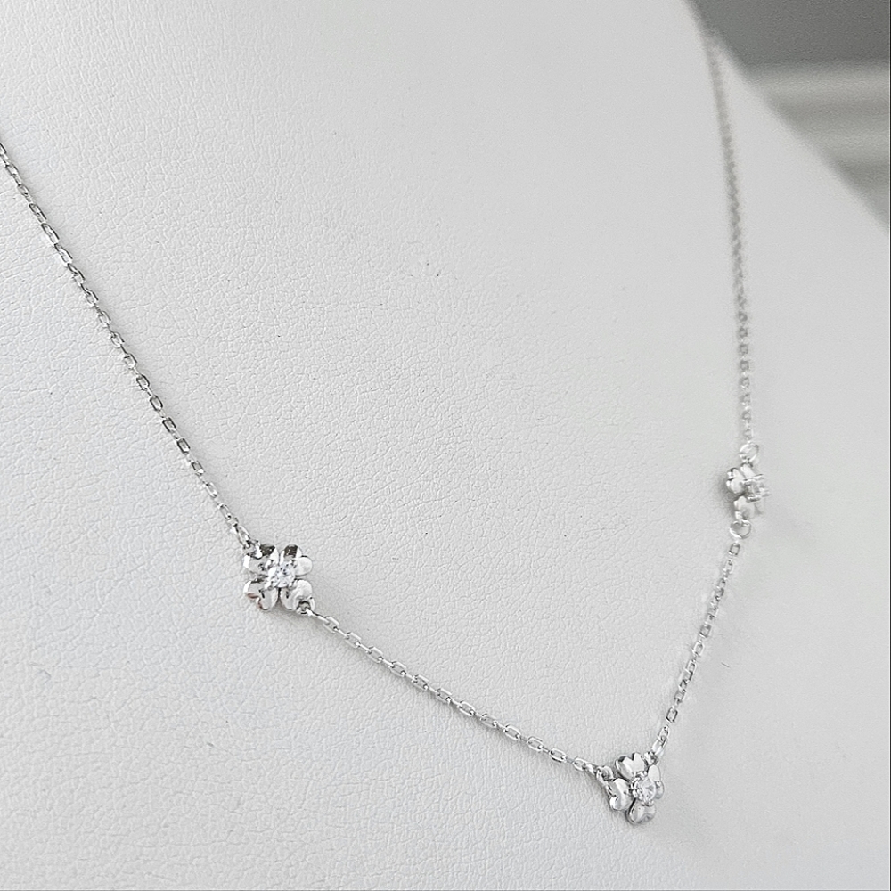 Dainty Silver Clover Necklace, 925 Sterling Silver Charmed Aroma